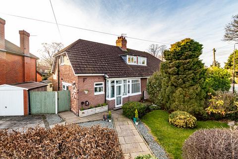 3 bedroom semi-detached house for sale - Cornhill Road, Davyhulme, Manchester, M41