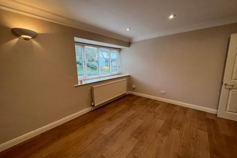 1 bedroom apartment to rent, Fardew Court, Bingley BD16