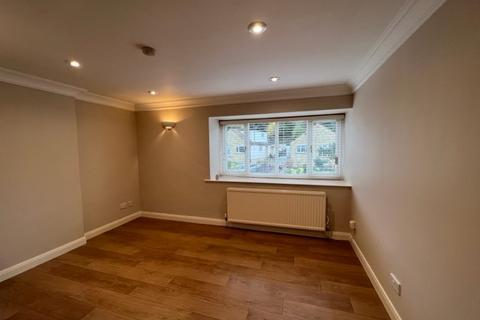 undefined, Fardew Court, Bingley BD16