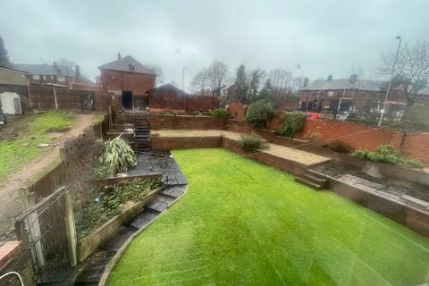 2 bedroom flat to rent, Queslett Road, Great Barr, Birmingham, B43