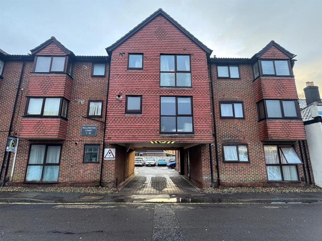 Wellington Court
