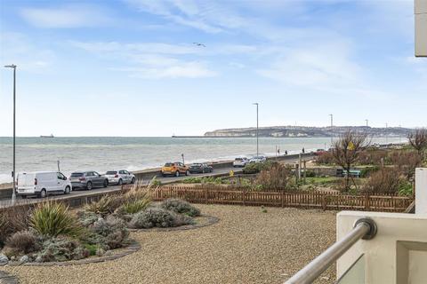 2 bedroom flat for sale, Hardwicke House, Esplanade, Seaford