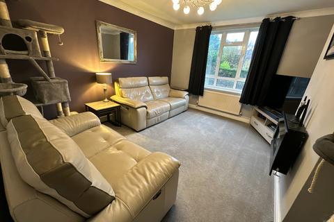 3 bedroom semi-detached house for sale, Ashby Road, Burton-on-Trent, DE15