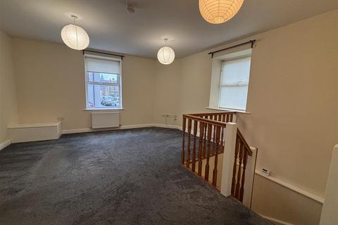 2 bedroom flat to rent, Gibbon Street, Bishop Auckland