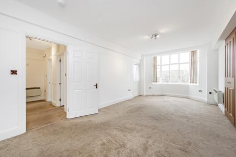 undefined, Gray's Inn Road, London, WC1X