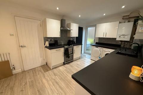 3 bedroom semi-detached house for sale, Chelmer Close, Kirby Cross, Frinton-on-Sea, CO13