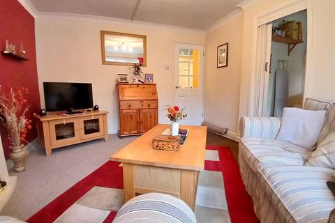 2 bedroom flat for sale, Simon Close, Nuneaton