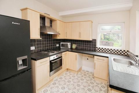 3 bedroom end of terrace house to rent, Hobson Street, Cheshire SK11