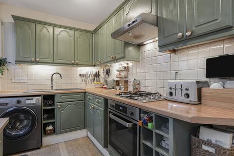 2 bedroom apartment for sale, Samos Road, London, SE20