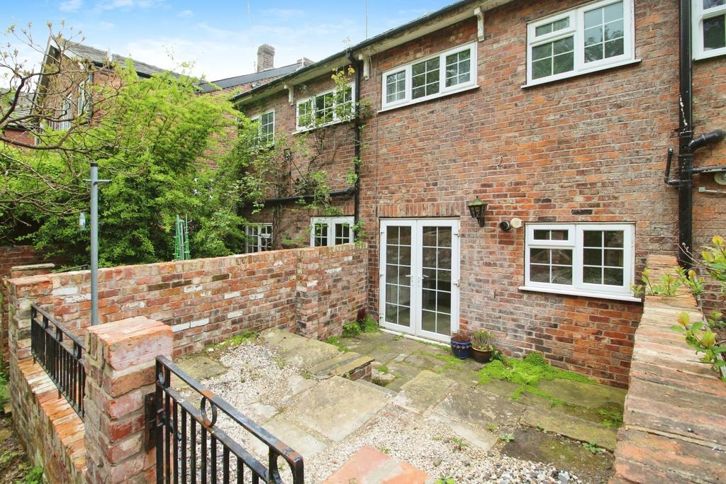 Rear Courtyard