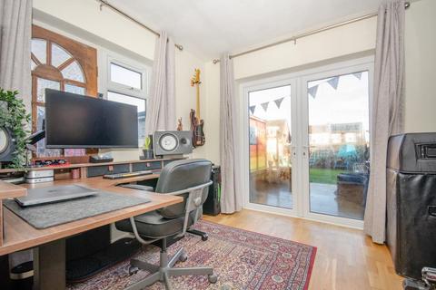 4 bedroom semi-detached house for sale, Pound Road, Kingswood, Bristol, BS15 4QU