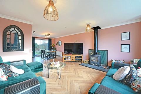 4 bedroom detached house for sale, Pentrosfa Crescent, Llandrindod Wells, Powys, LD1