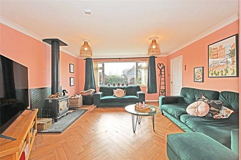 4 bedroom detached house for sale, Pentrosfa Crescent, Llandrindod Wells, Powys, LD1
