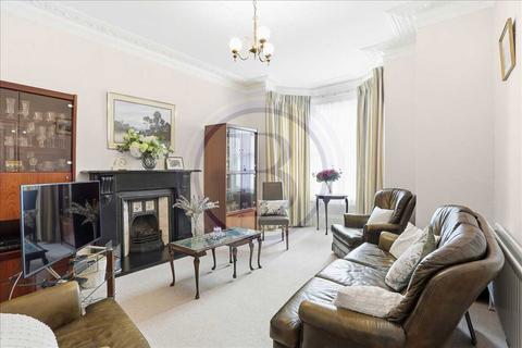 5 bedroom semi-detached house for sale, Mercers Road, London