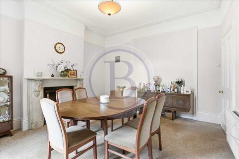 5 bedroom semi-detached house for sale, Mercers Road, London