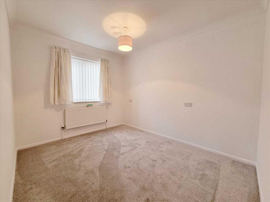 Bedroom 2: