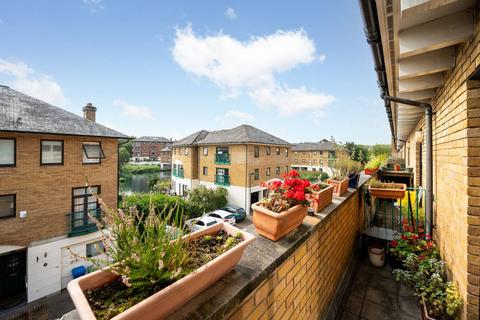 1 bedroom flat for sale, Plover Way, Rotherhithe, London, SE16