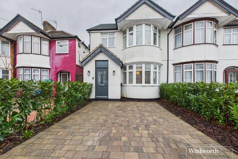 4 bedroom semi-detached house for sale, Boycroft Avenue, London NW9