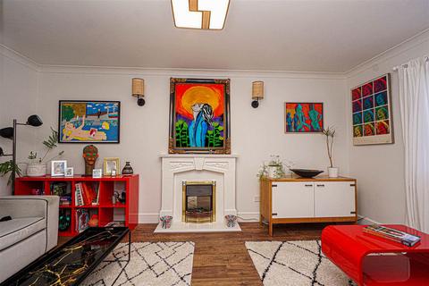 3 bedroom detached house for sale, Sandrock Hall, Hastings
