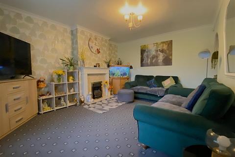 5 bedroom semi-detached house for sale, East Avenue, Syston,