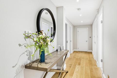 3 bedroom flat to rent, 178-188 Kensington High Street, Kensington, London, W8