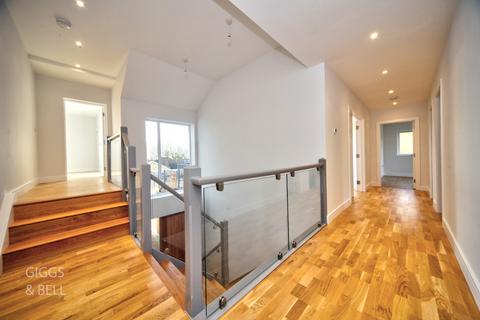 undefined, Luton, Bedfordshire, LU2