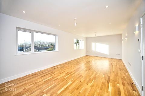 undefined, Luton, Bedfordshire, LU2