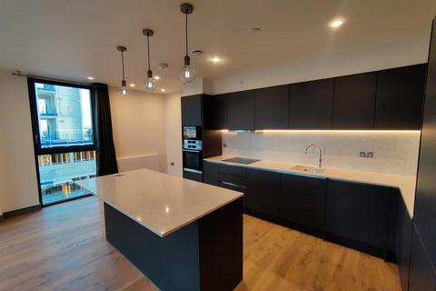 2 bedroom flat to rent, Ashley Road, London N17