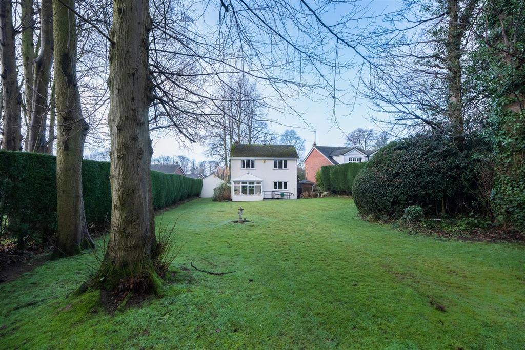 7 Woodlands Way-032.jpg