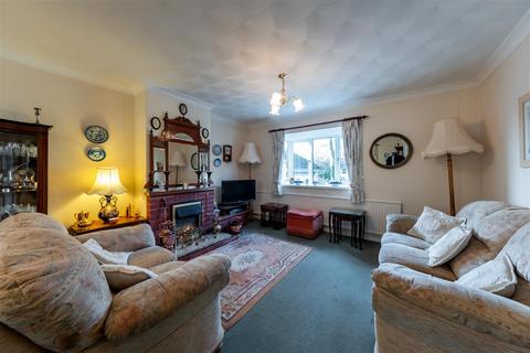 3 bedroom detached house for sale, Woodlands Way, Tarporley
