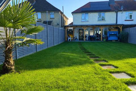 undefined, Warren Avenue, Hampshire SO16