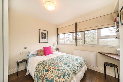 2 bedroom flat for sale, Wimbledon Park Side, London SW19