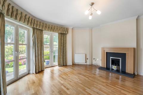 3 bedroom flat to rent, Howden Hall Road, Liberton, Edinburgh, EH16