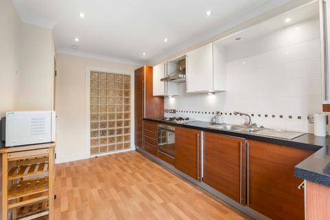 3 bedroom flat to rent, Howden Hall Road, Liberton, Edinburgh, EH16