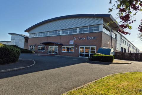 Warehouse to rent, Monks Brk Newport PO30 5XW