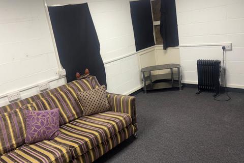 1 bedroom flat to rent, Greycaine Road, Watford, Hertfordshire, WD24 7GP
