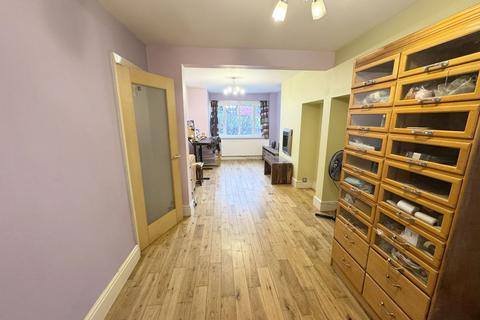 3 bedroom semi-detached house for sale, Priory Road, Hall Green
