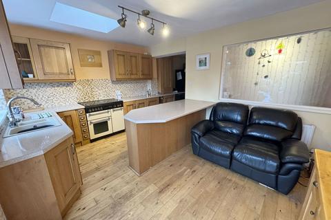 3 bedroom semi-detached house for sale, Priory Road, Hall Green