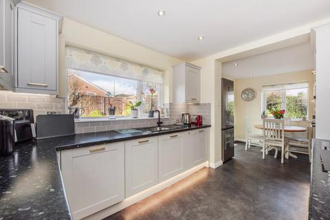 undefined, WHITE BEAM RISE, CLANFIELD