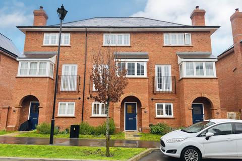 3 bedroom townhouse for sale, Beddington Avenue, Didcot