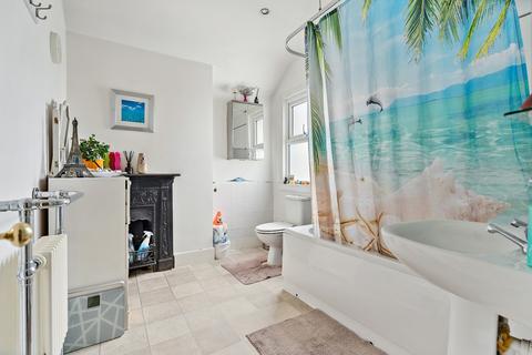 3 bedroom semi-detached house for sale, Pinner Road, Pinner HA5