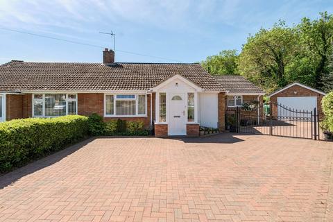 3 bedroom semi-detached house for sale - Springfield Drive, Bromham