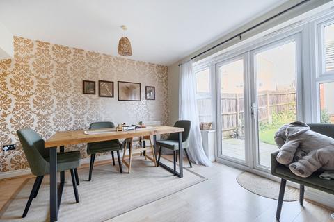 3 bedroom terraced house for sale, Bostock Road, Chichester, PO19