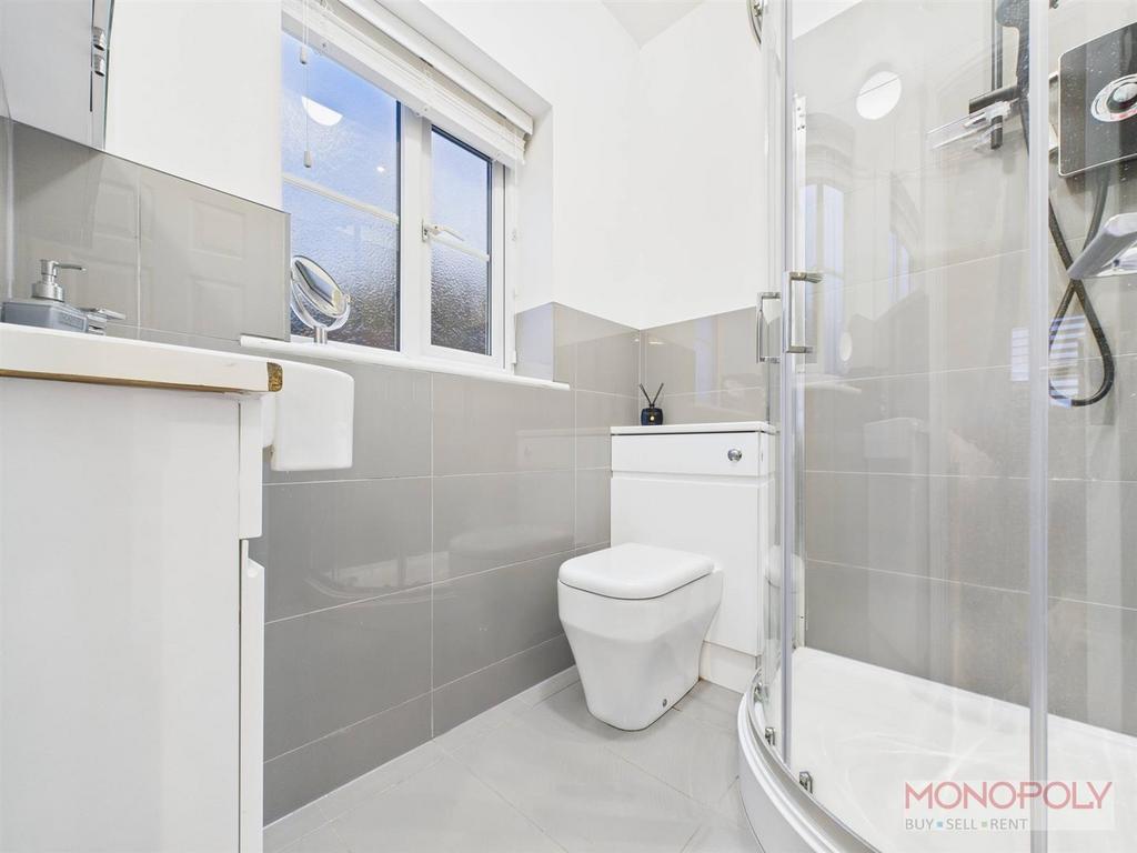 CAM01943 G0-PR0598-STILL029.jpg