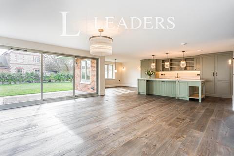 4 bedroom detached house to rent, Hideaway Place, Lewes Road, Ditchling, BN6