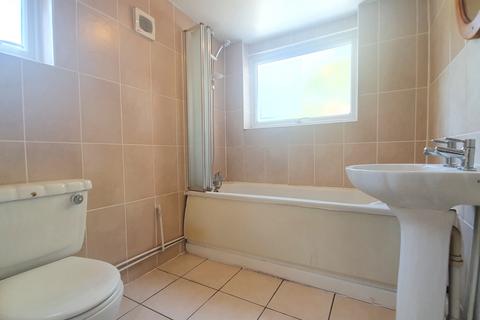 2 bedroom house to rent, Ivy Road, Southampton, SO17