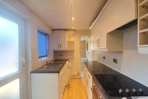2 bedroom house to rent, Ivy Road, Southampton, SO17