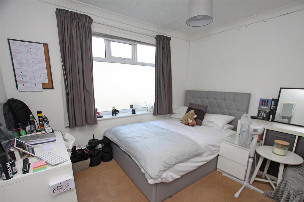 Bedroom 3.jpg