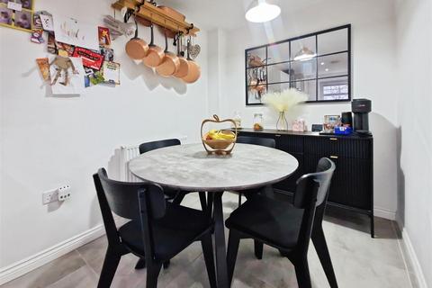 undefined, Elgan Crescent, Sandbach
