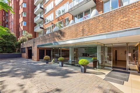 4 bedroom flat to rent, Hyde Park Gate, London, SW7